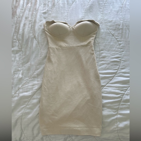 House of CB Dresses & Skirts - House of CB Strapless Cream Bodycon Dress